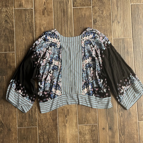 Free people butterfly sleeve blouse - Picture 6 of 6